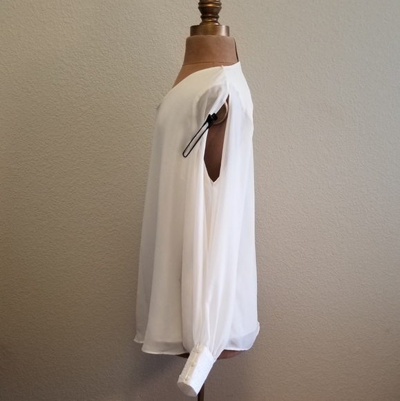 NWT JENNIFER LOPEZ Cream Sheer Long Sleeve Top - Picture 7 of 10